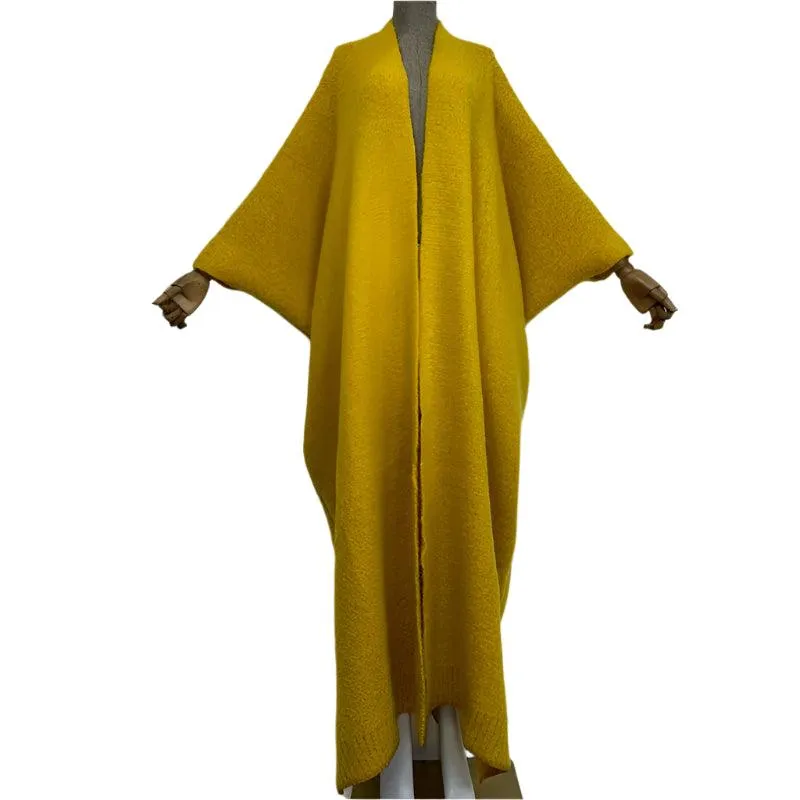 Elegant Winter Monochrome Fur Poncho Coat – Luxe & Cozy Abaya-Inspired Outerwear