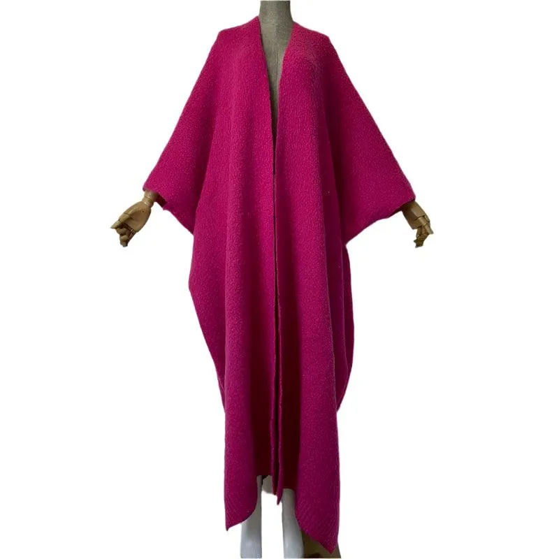 Elegant Winter Monochrome Fur Poncho Coat – Luxe & Cozy Abaya-Inspired Outerwear