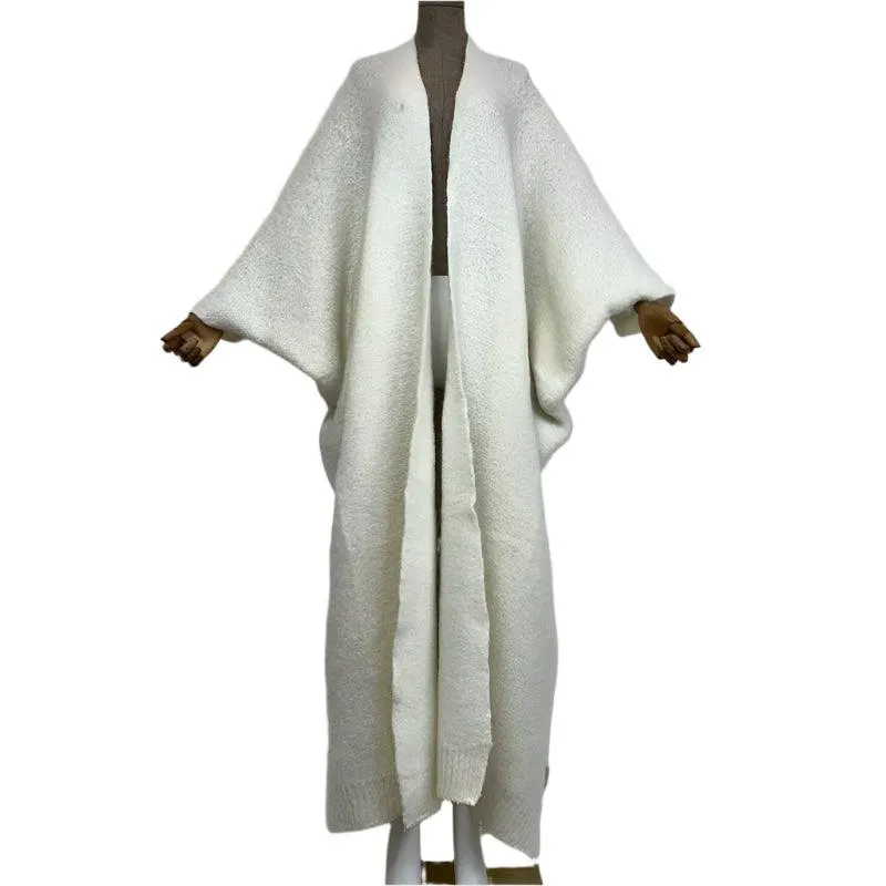Elegant Winter Monochrome Fur Poncho Coat – Luxe & Cozy Abaya-Inspired Outerwear