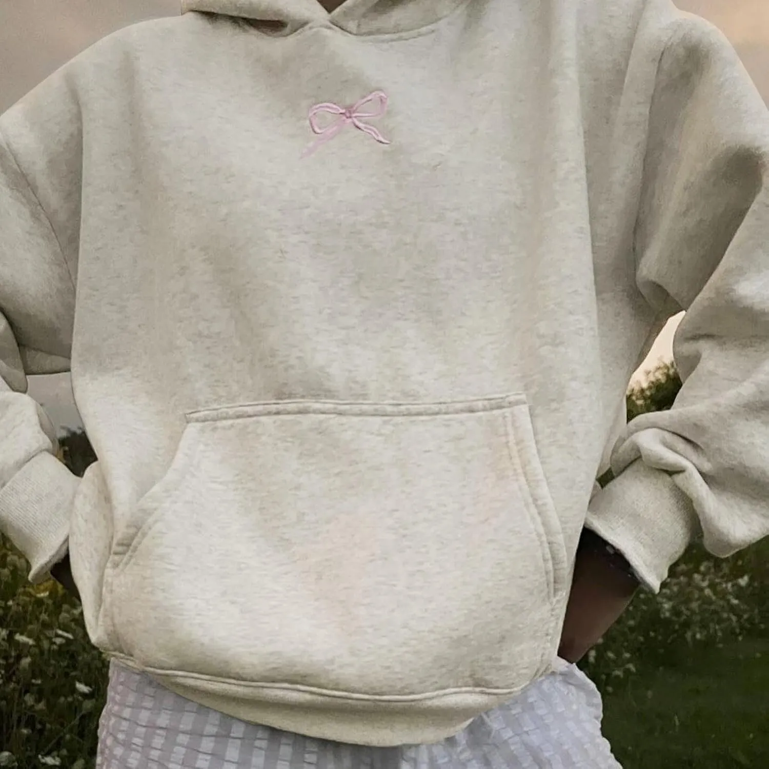 Embroidery Hoodies Women Cute Bowknot Graphic Preppy Pullover for Teen Girl Oversized Long Sleeve Hood Sweatshirt