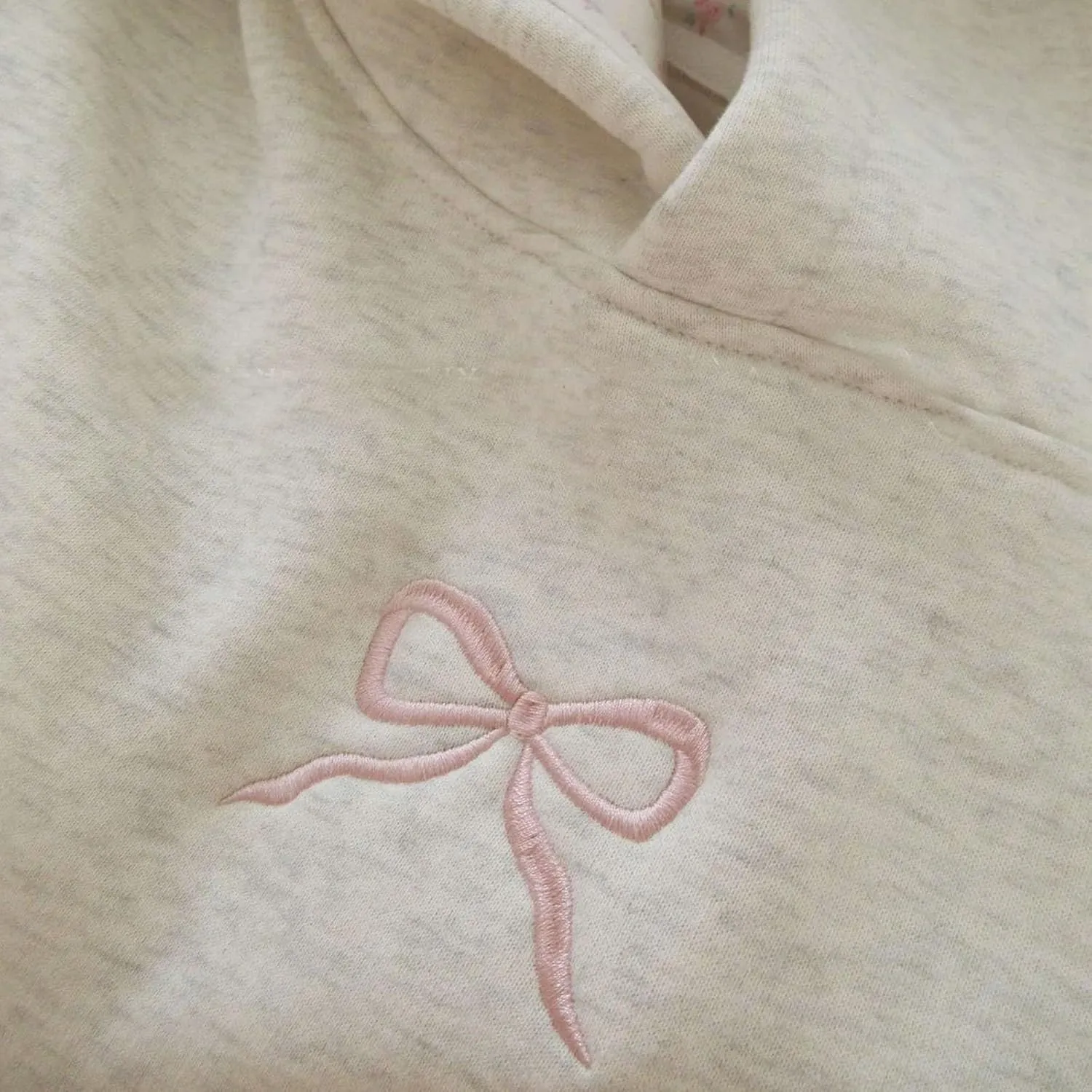 Embroidery Hoodies Women Cute Bowknot Graphic Preppy Pullover for Teen Girl Oversized Long Sleeve Hood Sweatshirt