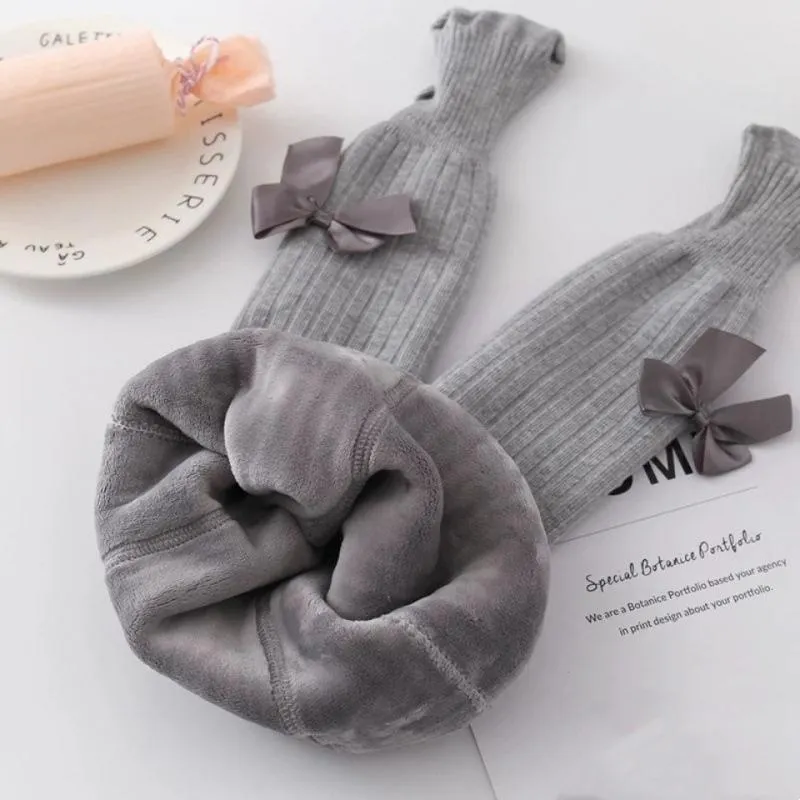 Sandra Bows Winter Plush Leggings