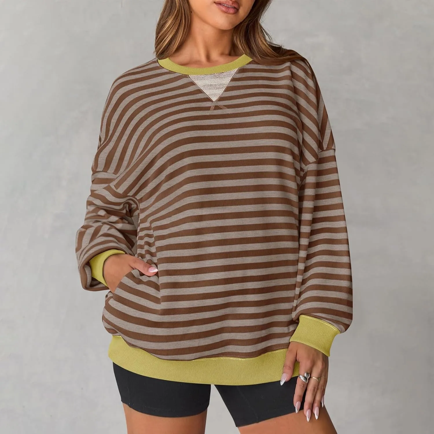 Women Striped Sweatshirts Colors Block Oversized Sweatshirt with Pockets Crewneck Sweatshirt Loose Pullover Sweaters