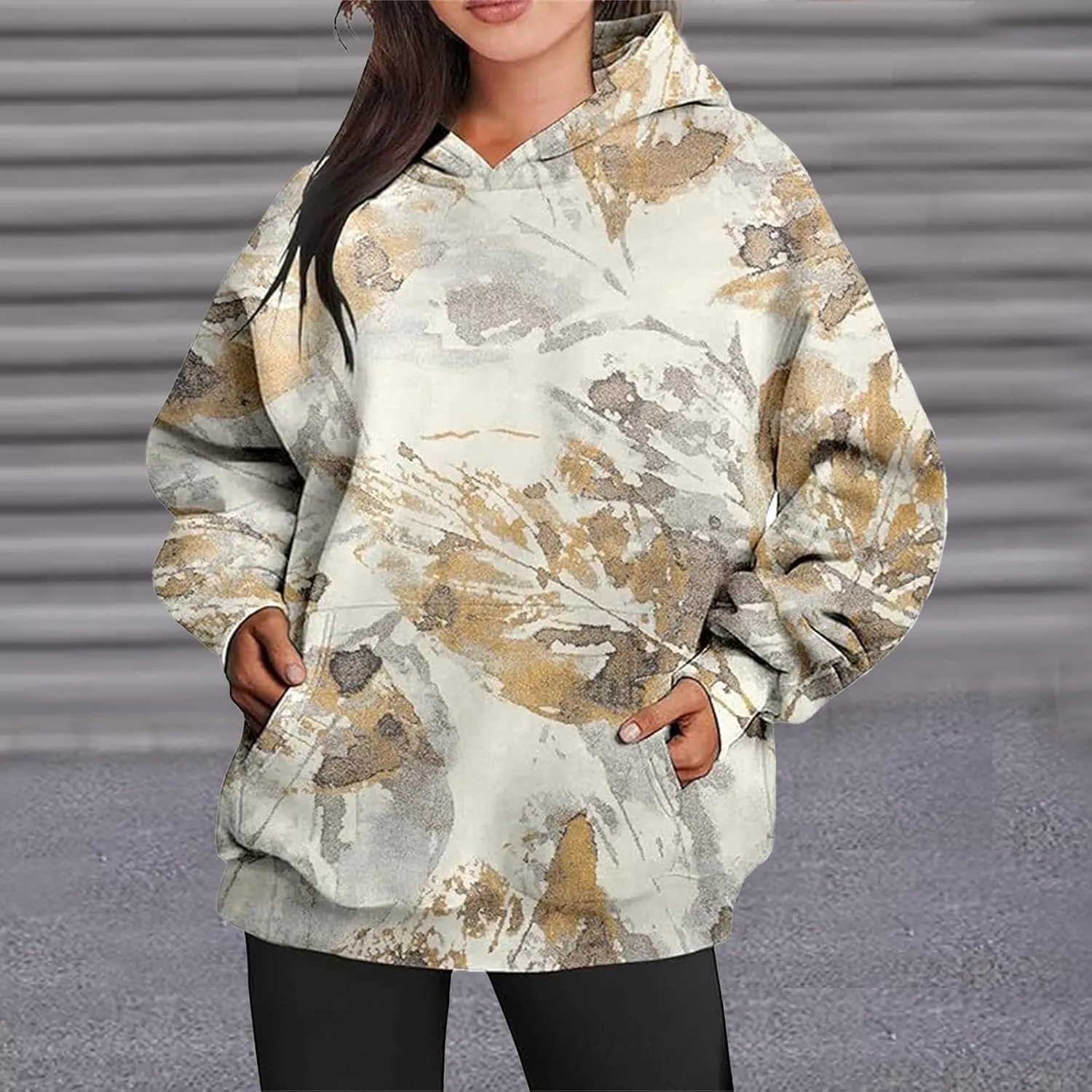Womens Camo Hoodies Sweatshirt Maple Leaf Print Oversized Hooded Sweatshirt Long Sleeve Fall Pullover Top with Pockets