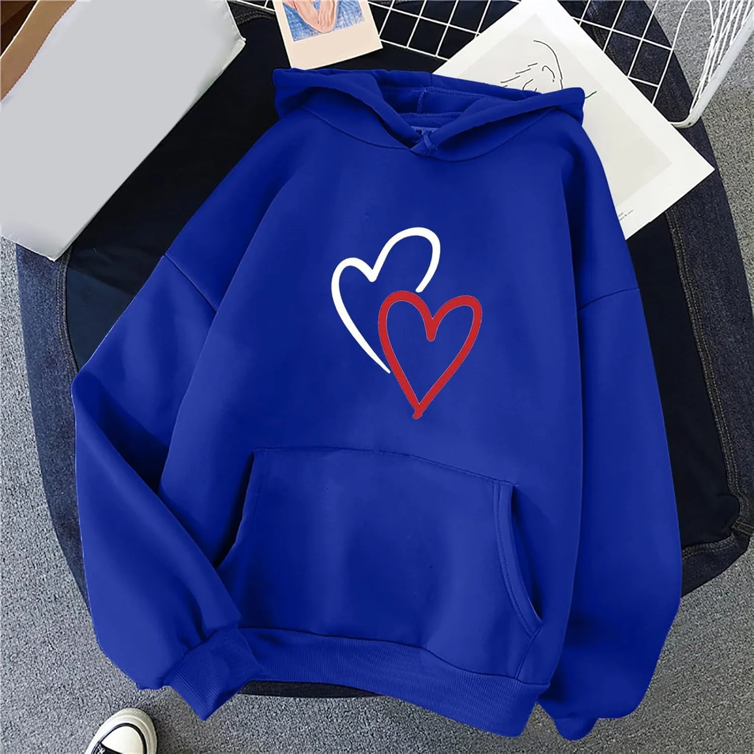 Women's Drawstring Hoodie Long Sleeve Heart Print Cute Pullovers Tops Trendy Kangaroo Pocket Casual Sweatshirt