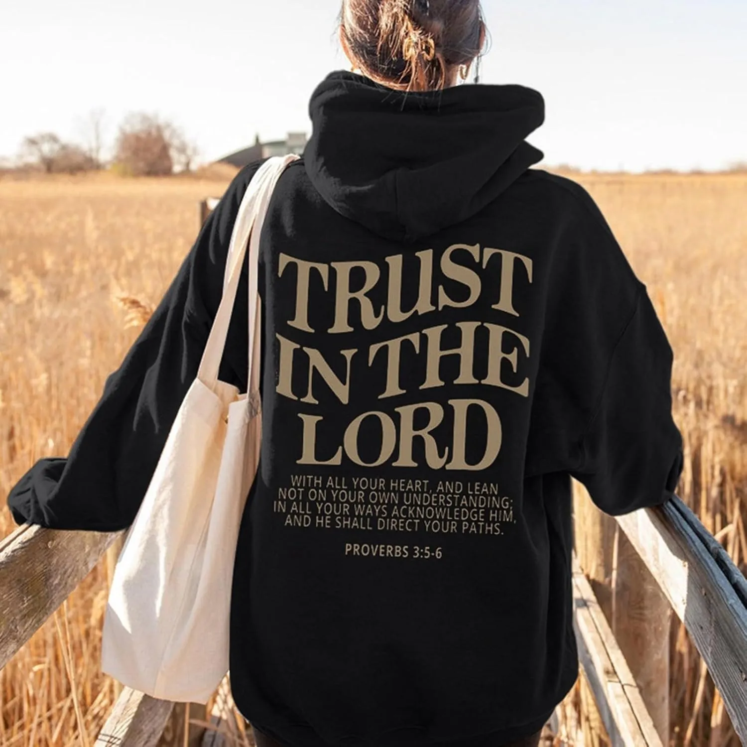 Womens Oversized Print Hoodies Preppy Long Sleeved Graphic Drawstring Sweatshirts Loose Casual Outfit Tops with Pocket